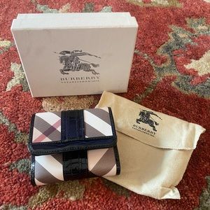 Authentic BURBERRY Wallet New w/ Box